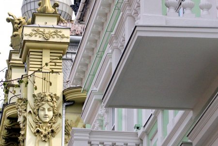 В историческом центре ремонтируют фасады (фоторепортаж)