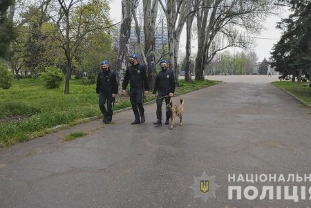 Куликово поле и Соборная площадь – под охраной полицейских (фото, видео)