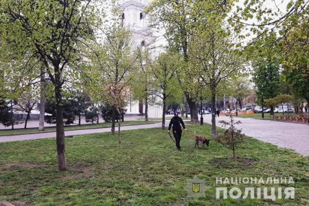 Куликово поле и Соборная площадь – под охраной полицейских (фото, видео)