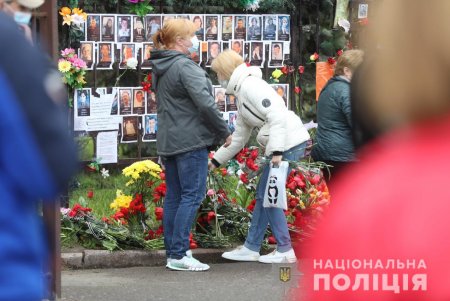 Куликово поле и Соборная площадь – под охраной полицейских (фото, видео)