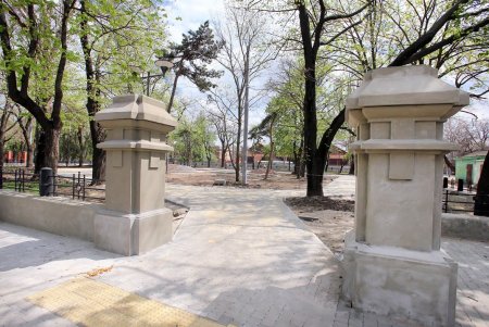 Алексеевский сквер: излюбленный уголок одесской Молдаванки (фоторепортаж) 