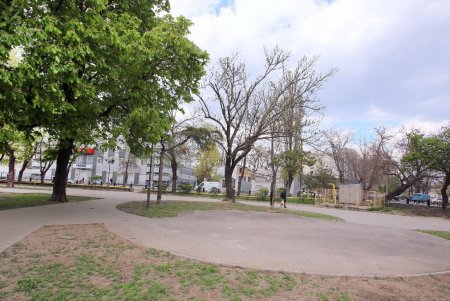 Алексеевский сквер: излюбленный уголок одесской Молдаванки (фоторепортаж) 