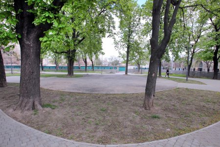 Алексеевский сквер: излюбленный уголок одесской Молдаванки (фоторепортаж) 