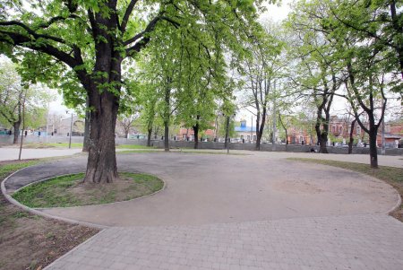 Алексеевский сквер: излюбленный уголок одесской Молдаванки (фоторепортаж) 
