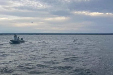 В Одесской области перевернулась лодка с пограничниками: ведутся поиски одного из военнослужащих (фото, видео)