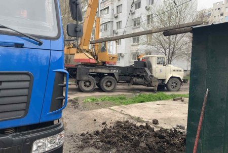 В Малиновском районе заменили электроопоры, а на Куликовом поле отремонтировали более 10 прожекторов (фото)