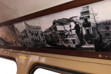 По Одессе курсирует трамвай-галерея с фотовыставкой, посвященной освобождению города от нацистских захватчиков (фото)