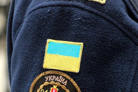 Старшеклассники одесских школ возобновили несение Вахты Памяти на Аллее Славы (фоторепортаж)