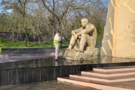 К 9 Мая в городе приводят в порядок памятники в честь Победы и героям войны (фото)