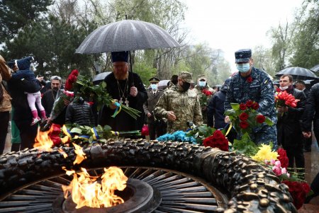 День памяти и примирения отмечают в Одессе (фоторепортаж)