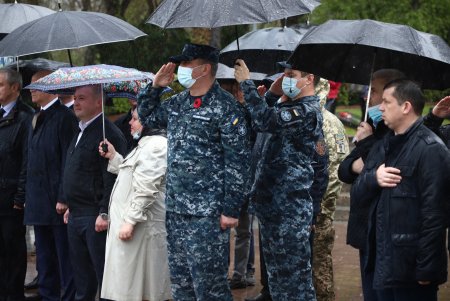 День памяти и примирения отмечают в Одессе (фоторепортаж)