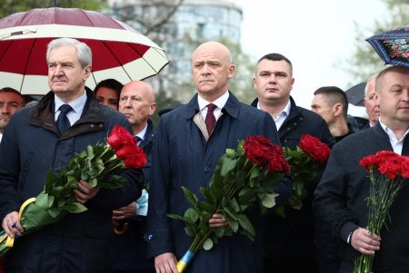 День памяти и примирения отмечают в Одессе (фоторепортаж)
