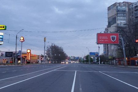 В Киевском районе на оживленном перекрестке изменена схема движения транспорта