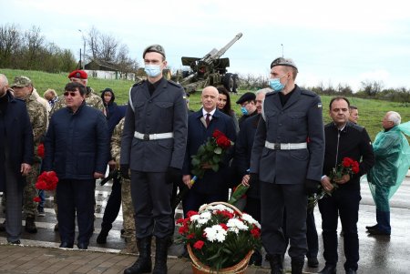 Останки 15 погибших в годы Второй мировой войны воинов перезахоронили на Мемориале 412-й батареи (фото)