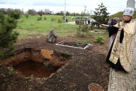 Останки 15 погибших в годы Второй мировой войны воинов перезахоронили на Мемориале 412-й батареи (фото)