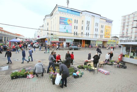 На Екатерининской перекрыли движение транспорта (фоторепортаж)