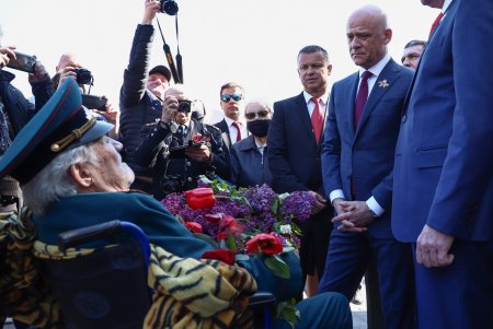 Одесситы празднуют 76-ю годовщину Дня Победы (фоторепортаж)