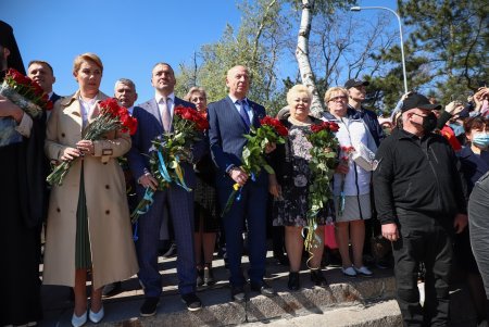 Одесситы празднуют 76-ю годовщину Дня Победы (фоторепортаж)