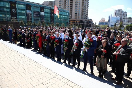 Одесситы празднуют 76-ю годовщину Дня Победы (фоторепортаж)