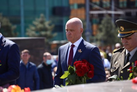 Одесситы празднуют 76-ю годовщину Дня Победы (фоторепортаж)