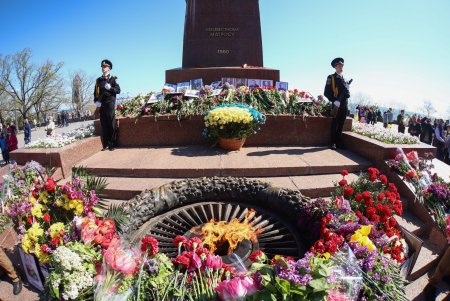 Одесситы празднуют 76-ю годовщину Дня Победы (фоторепортаж)