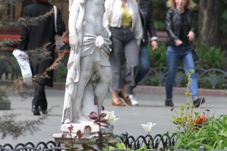 Выходные майские дни в центре Одессы (фоторепортаж)