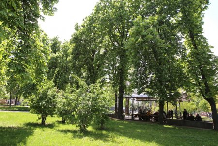 Выходные майские дни в центре Одессы (фоторепортаж)
