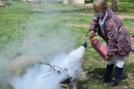 В детском санатории спасатели познакомили маленьких одесситов с правилами безопасности (фото)