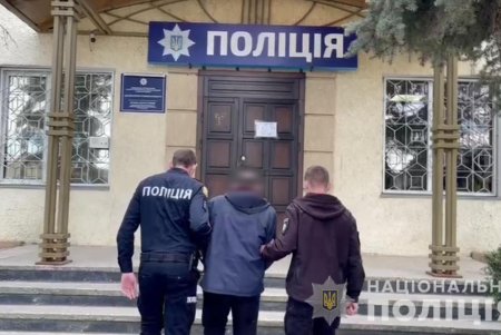 На кладбище в Маяках мужчина зарезал знакомого, а после прятался от полиции в поле (фото, видео)