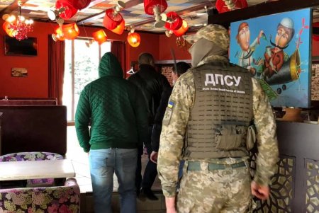Трех иностранцев привлекли к ответственности за незаконную работу на одесских пляжах