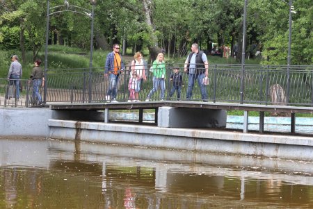 Воскресная прогулка по парку Победы (фоторепортаж)