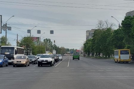На пересечении проспектов Небесной Сотни и Глушко изменилась схема движения (фото)