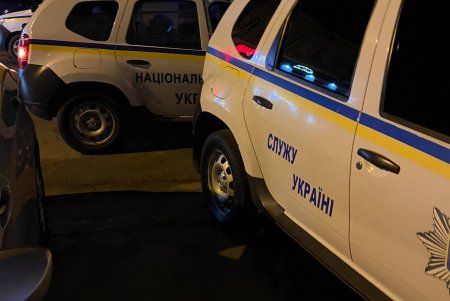 Выбрались в окно и просили о помощи: на Молдаванке спасли трех детей (фото)