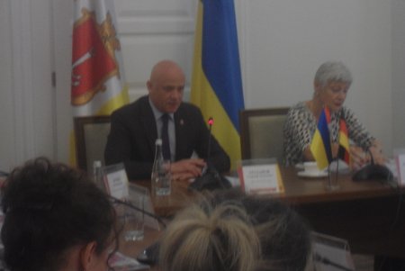 «Мы должны сохранить память о борьбе с фашизмом, когда почти все одесские семьи потеряли близких людей», - Геннадий Труханов о создании сквера «Против забвения» 