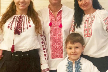 Одесситы отмечают Всемирный день вышиванки (фото)