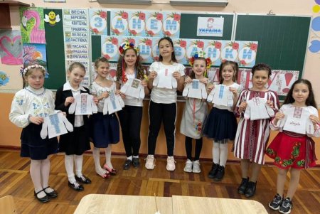 Одесситы отмечают Всемирный день вышиванки (фото)