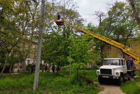 На Семинарской ночью станет светлее: там установлен новый фонарь