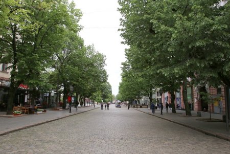 В выходные и праздничные дни улицы в историческом центре города станут пешеходной зоной (фоторепортаж) 