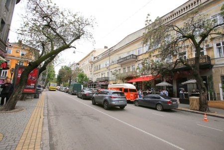 В выходные и праздничные дни улицы в историческом центре города станут пешеходной зоной (фоторепортаж) 