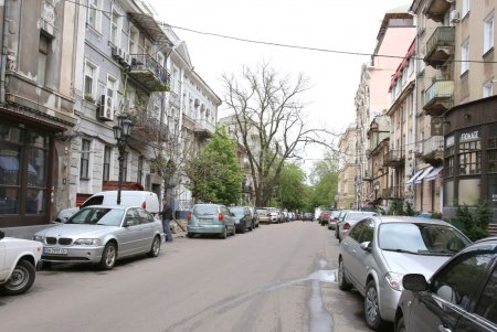 В выходные и праздничные дни улицы в историческом центре города станут пешеходной зоной (фоторепортаж) 