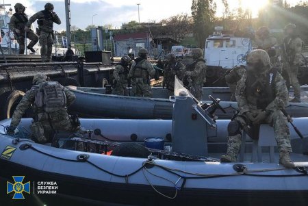 Под Одессой провели учения по обезвреживанию террористов и освобождению заложников (фото)