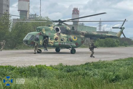 Под Одессой провели учения по обезвреживанию террористов и освобождению заложников (фото)