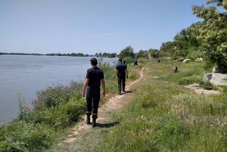 В Измаиле спасатели ищут пропавшего во время купания в реке подростка