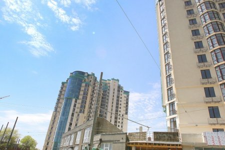 16-я станция Большого Фонтана: частные дома, новые высотки и близость к одесскому побережью (фоторепортаж) 