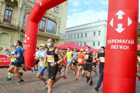 В Одессе стартовал легкоатлетический забег (фоторепортаж)