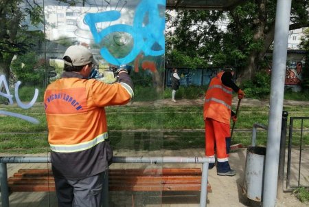 В двух районах города демонтированы незаконно установленные юнипаркеры (фото)