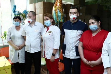 Мэр Одессы поздравил с Международным днем защиты детей юных пациентов городской больницы