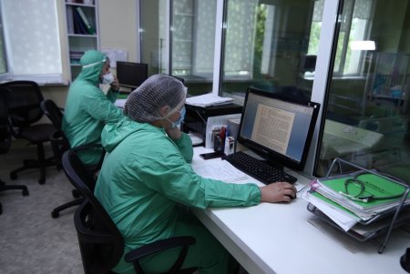 Мэр Одессы поздравил с Международным днем защиты детей юных пациентов городской больницы