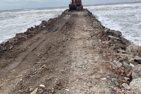 Житель Белгорода-Днестровского незаконно строил причал в нацпарке «Тузловские лиманы»