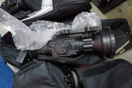 В Черноморском порту у турецкого дальнобойщика обнаружили тепловизионные прицелы на полмиллиона гривен (фото)